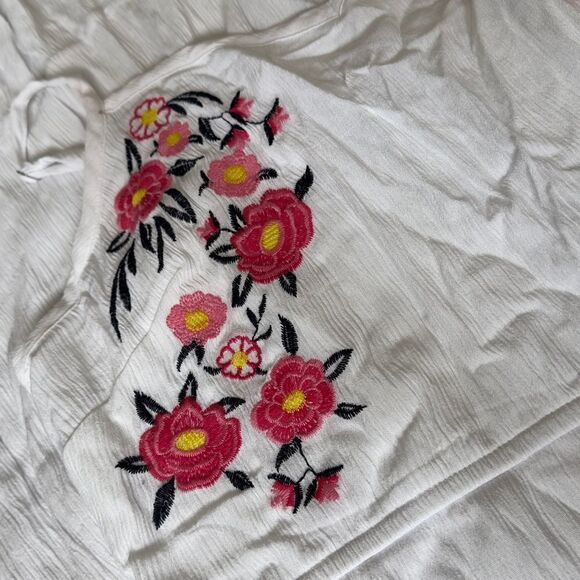 KELLY RENEÈ White Crepe Flower Embroidered Maxi Dress XLARGE - Picture 6 of 14